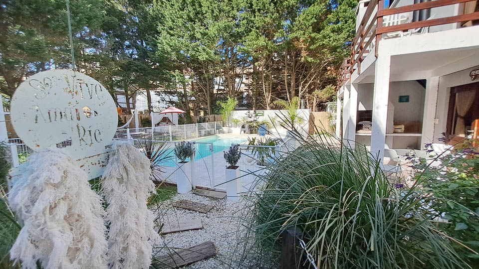 Apart Nereidas :: Mar de las Pampas Apart Nereidas en Mar de las Pampas, con piscina y cerca de todo (Playa, Centro Comercial, Paseos, etc.)